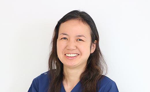 Dr. / 松田 芳果